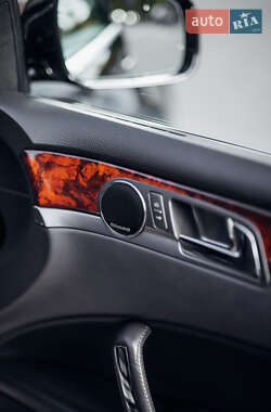 Седан Volkswagen Phaeton 2012 в 