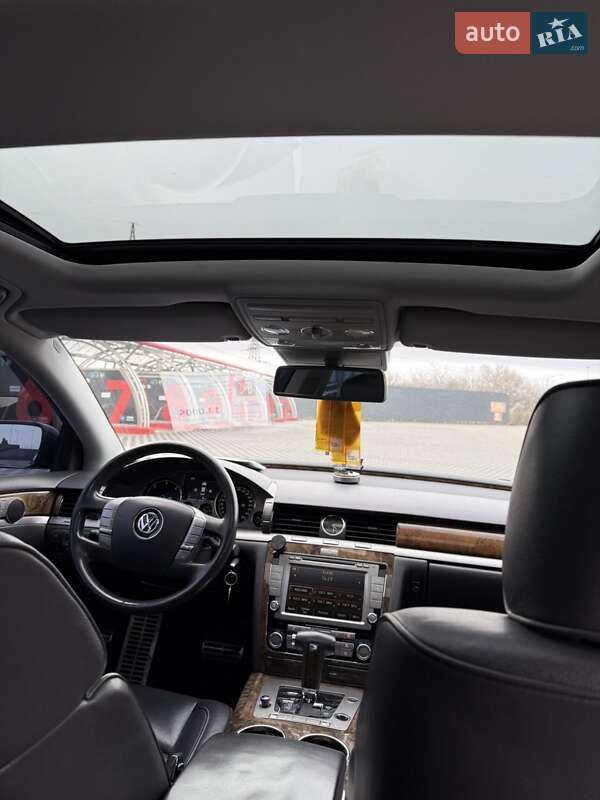 Седан Volkswagen Phaeton 2011 в Полтаве