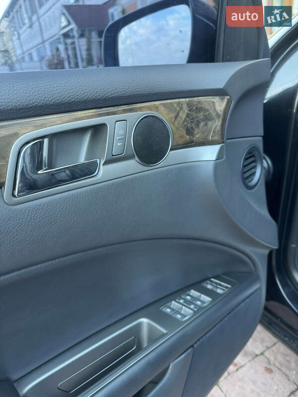 Седан Volkswagen Phaeton 2009 в Стрые фото 31 Седан Volkswagen Phaeton 2009 в Стрые