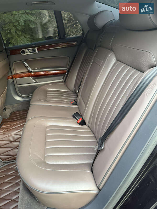 Седан Volkswagen Phaeton 2011 в Сваляві