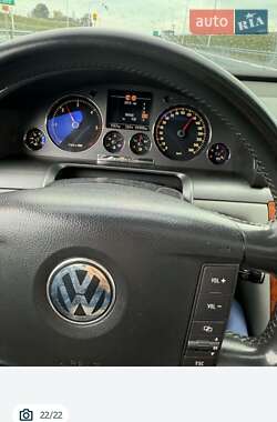 Седан Volkswagen Phaeton 2005 в Киеве