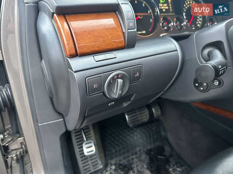 Седан Volkswagen Phaeton 2006 в Києві фото 37 Седан Volkswagen Phaeton 2006 в Києві