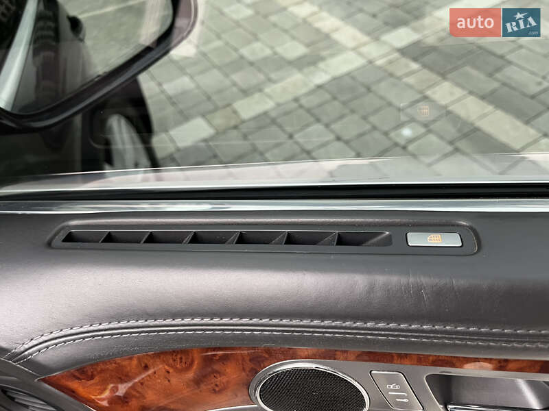 Седан Volkswagen Phaeton 2014 в Івано-Франківську