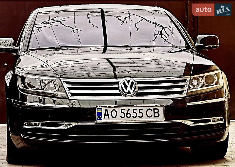 Седан Volkswagen Phaeton 2010 в Мукачево