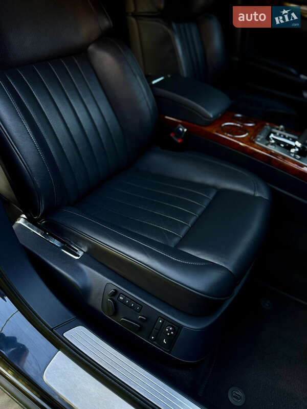 Седан Volkswagen Phaeton 2010 в Мукачево