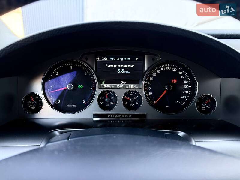 Седан Volkswagen Phaeton 2009 в Днепре