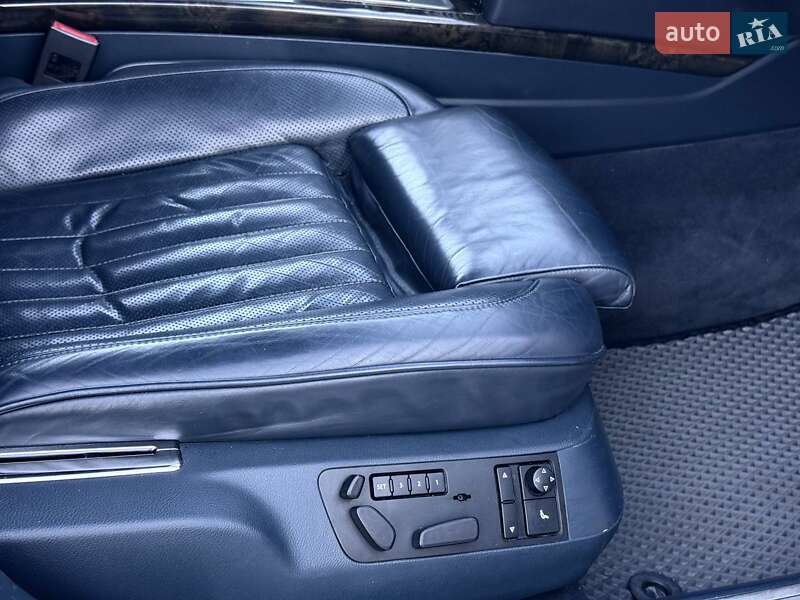 Седан Volkswagen Phaeton 2009 в Днепре