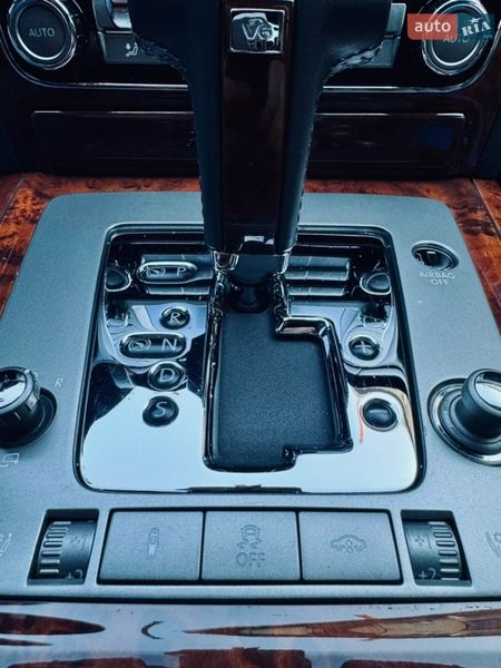 Седан Volkswagen Phaeton 2010 в Мукачево