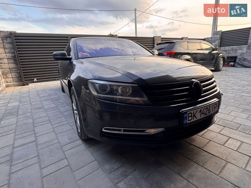 Volkswagen Phaeton 2010