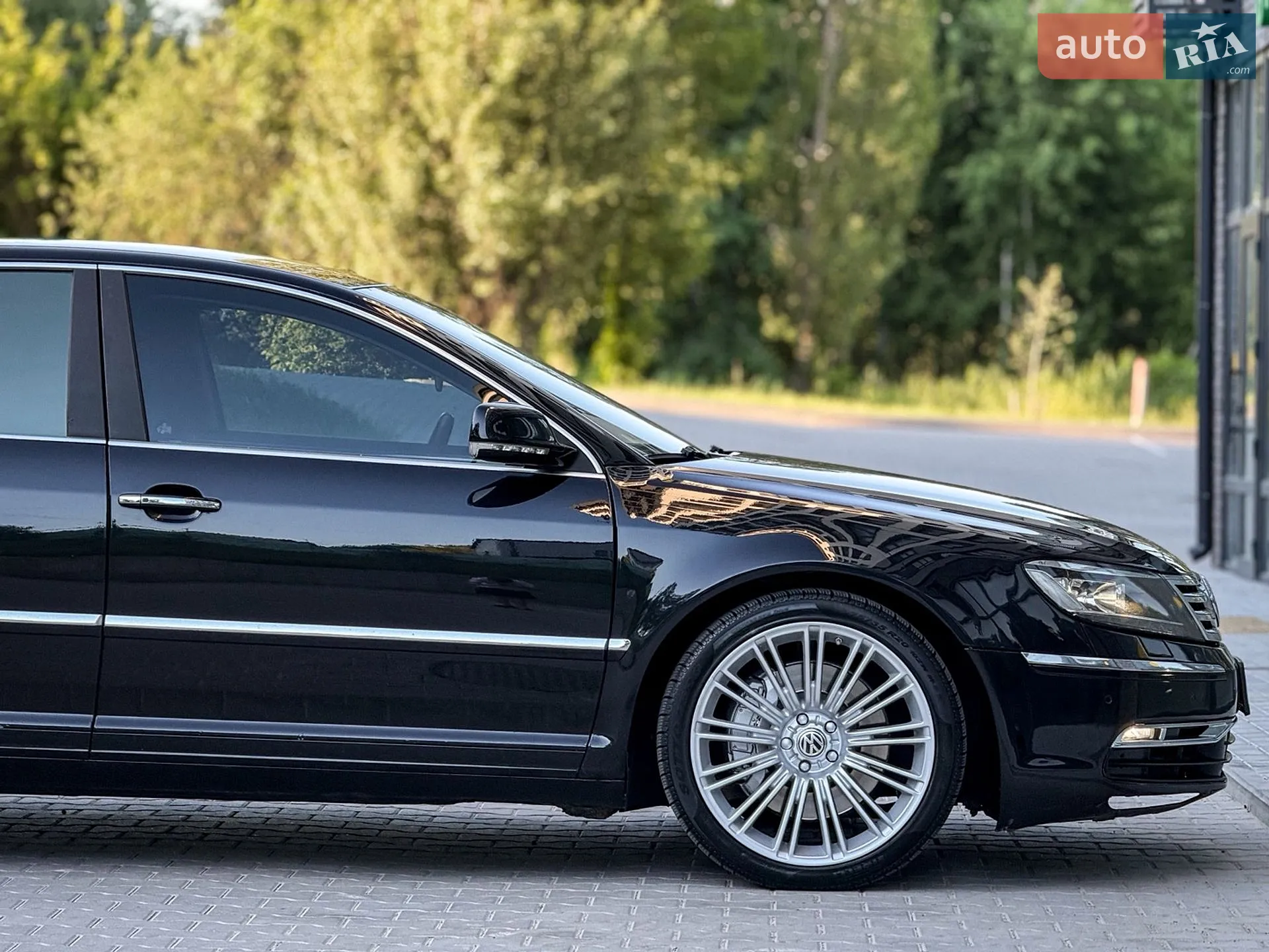 2010 Volkswagen Phaeton - мініатюра 19