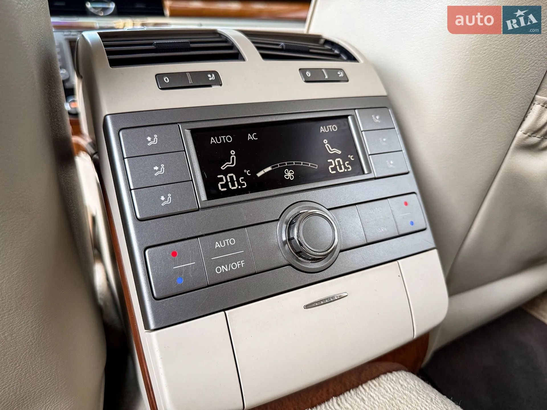 2010 Volkswagen Phaeton - мініатюра 34