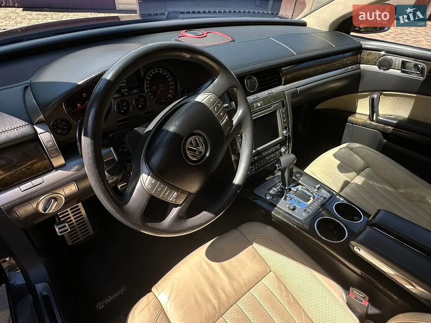2012 Volkswagen Phaeton - мініатюра 28