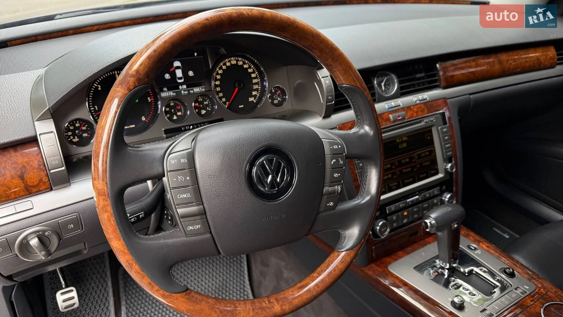 2011 Volkswagen Phaeton - мініатюра 33