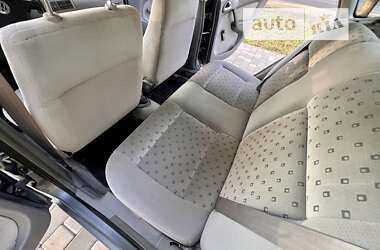 Хэтчбек Volkswagen Pointer 2006 в 