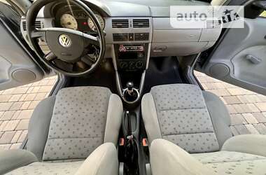Хэтчбек Volkswagen Pointer 2006 в 