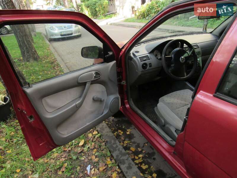 Хетчбек Volkswagen Pointer 2006 в Чернівцях