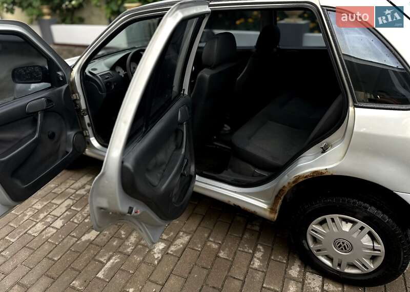Хэтчбек Volkswagen Pointer 2004 в Харькове