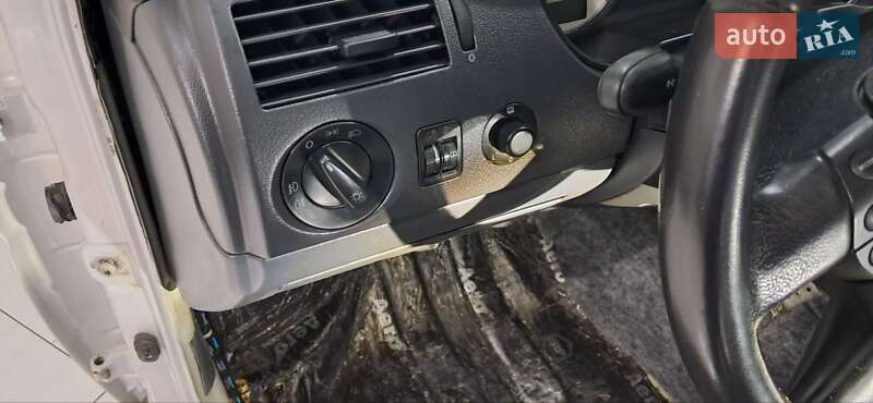 Хетчбек Volkswagen Pointer 2004 в Одесі