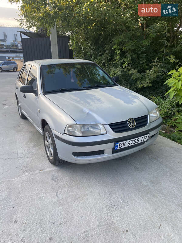 Volkswagen Pointer 2004