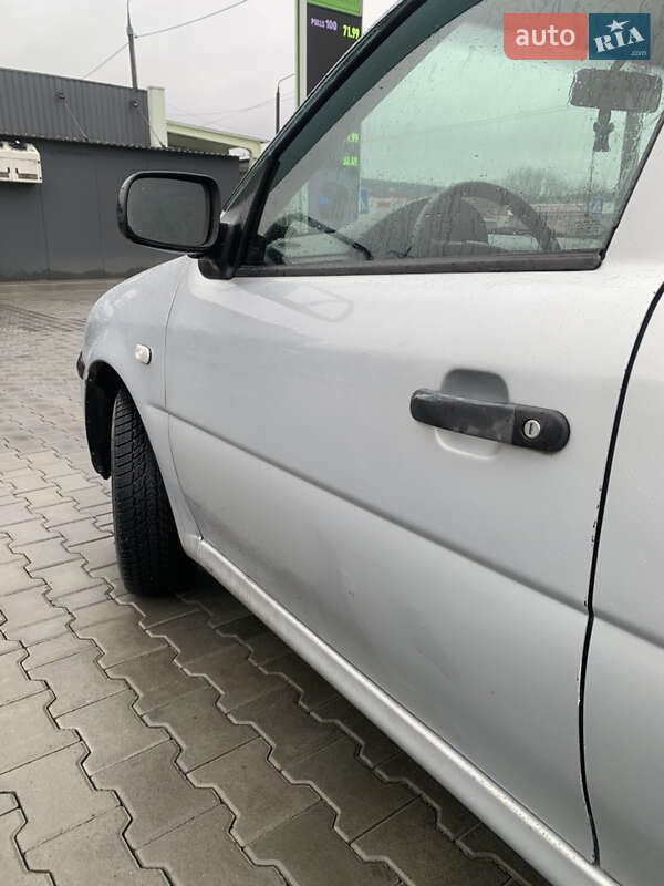 Хэтчбек Volkswagen Pointer 2006 в Черновцах