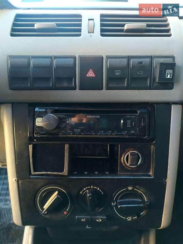 Хэтчбек Volkswagen Pointer 2006 в Ставище фото 8 Хэтчбек Volkswagen Pointer 2006 в Ставище