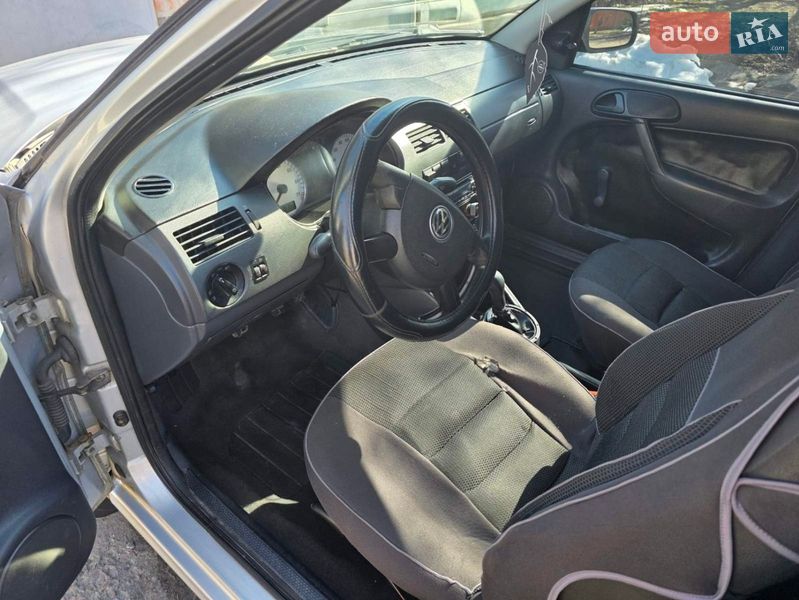 Хэтчбек Volkswagen Pointer 2004 в Чернигове