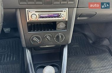 Хетчбек Volkswagen Pointer 2005 в Дніпрі