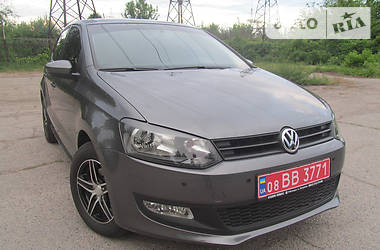 Хэтчбек Volkswagen Polo 2010 в Запорожье