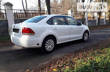 Седан Volkswagen Polo 2013 в Виннице