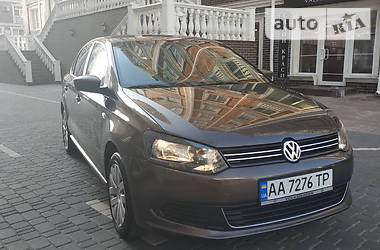 Седан Volkswagen Polo 2015 в Ивано-Франковске