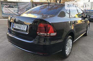 Седан Volkswagen Polo 2016 в Харькове