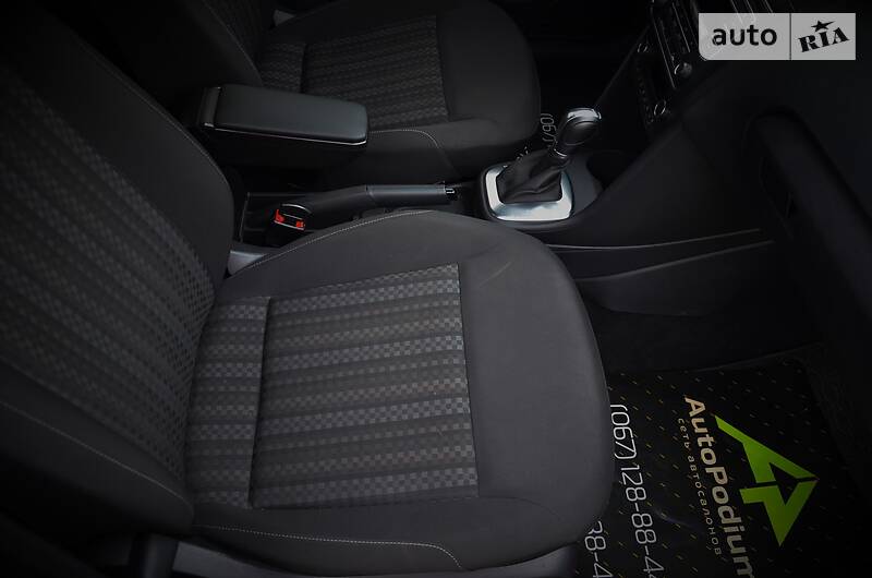 Седан Volkswagen Polo 2018 в Киеве