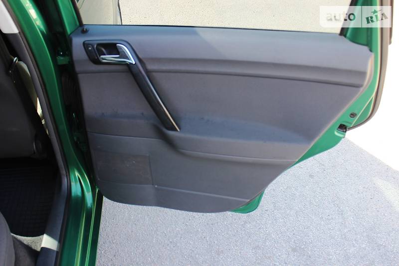 Хетчбек Volkswagen Polo 2004 в Запоріжжі