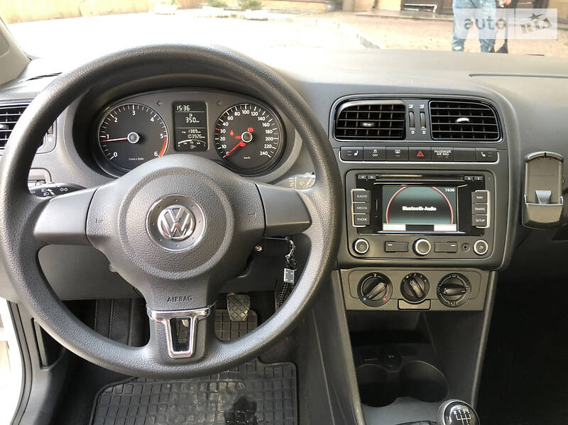 Купе Volkswagen Polo 2013 в Києві фото 8 Купе Volkswagen Polo 2013 в Києві