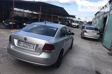 Седан Volkswagen Polo 2011 в 
