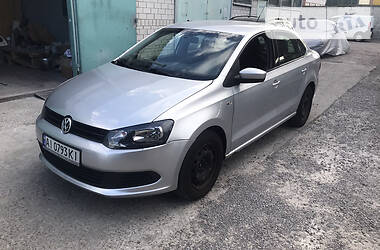 Седан Volkswagen Polo 2011 в 