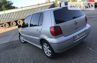 Хетчбек Volkswagen Polo 2001 в 