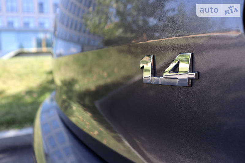 Хетчбек Volkswagen Polo 2012 в Дніпрі