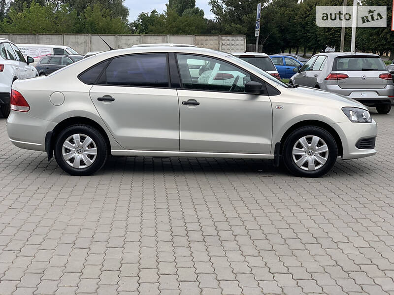 Седан Volkswagen Polo 2011 в Хмельницькому
