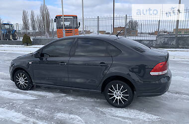 Седан Volkswagen Polo 2011 в Кропивницком