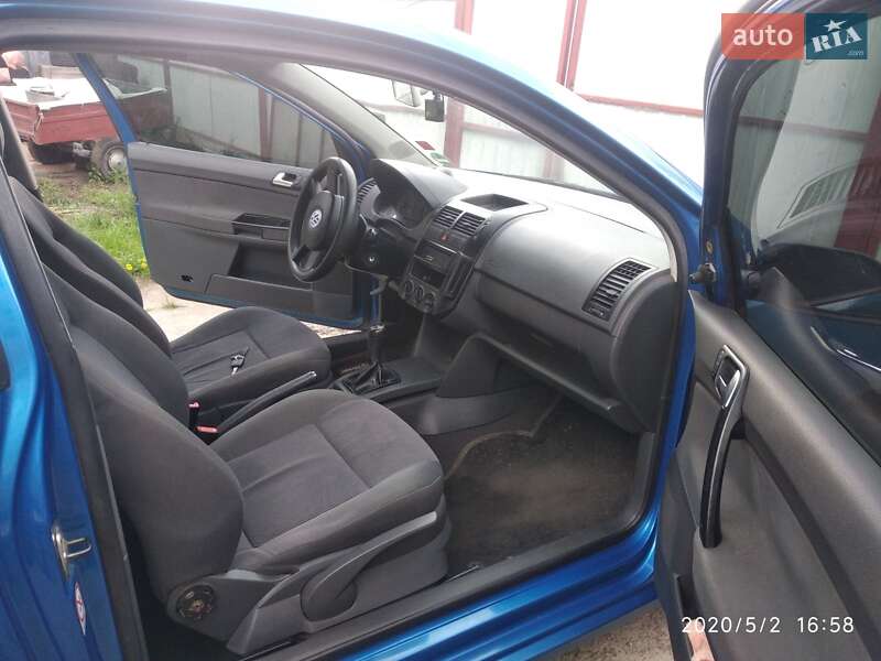 Хетчбек Volkswagen Polo 2001 в Києві