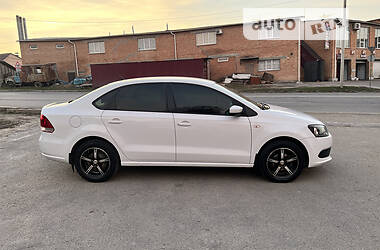 Седан Volkswagen Polo 2013 в 