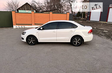 Седан Volkswagen Polo 2013 в 