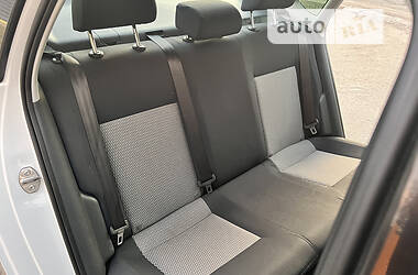 Седан Volkswagen Polo 2013 в 