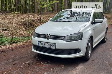 Седан Volkswagen Polo 2014 в Мукачевому