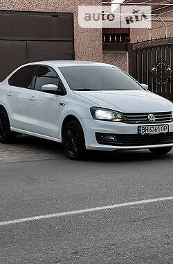 Седан Volkswagen Polo 2017 в Одессе