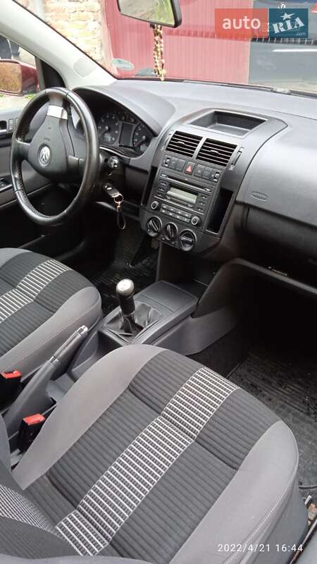 Хетчбек Volkswagen Polo 2008 в Старому Самборі