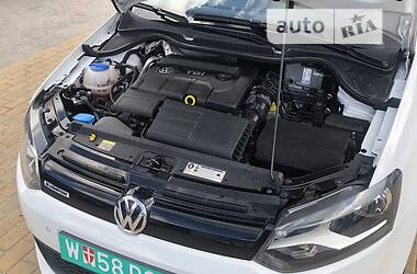 Хетчбек Volkswagen Polo 2015 в Дніпрі