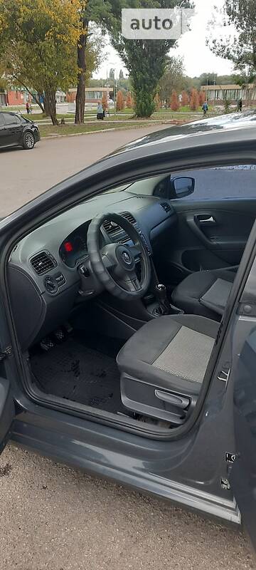 Седан Volkswagen Polo 2013 в Днепре