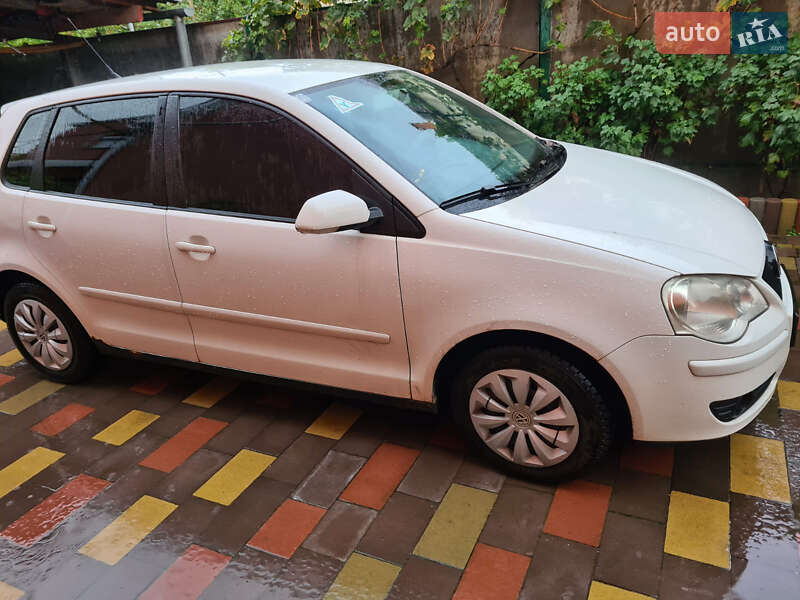 Хэтчбек Volkswagen Polo 2006 в Мукачево